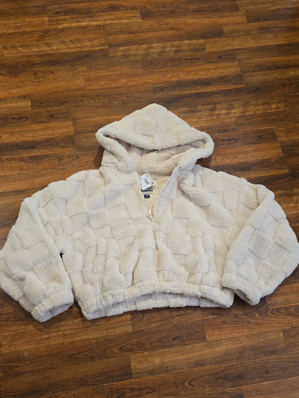 American Eagle Outfitters Cream Plush Hooded Half-Zip Jacket